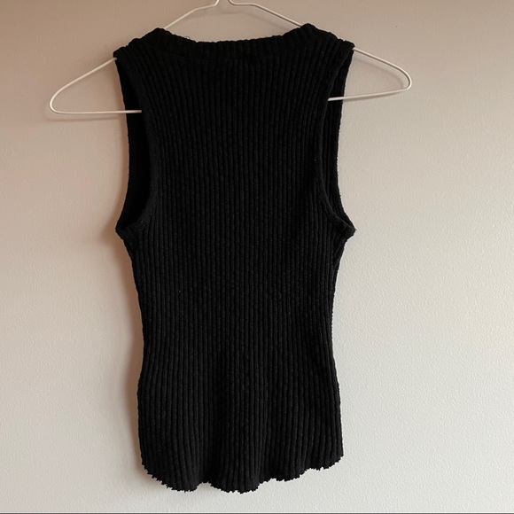 Deep V Ribbed Tank - Picture 4 of 5